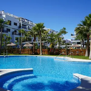 aguacate-beach-apartamentos-playa-granada.es-andalucia.com/